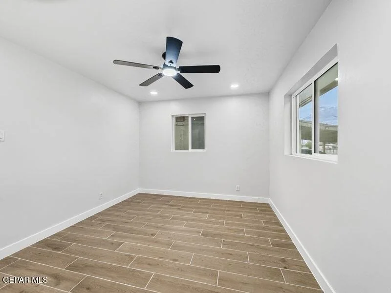 Photo of 5117 PEACOCK Lane