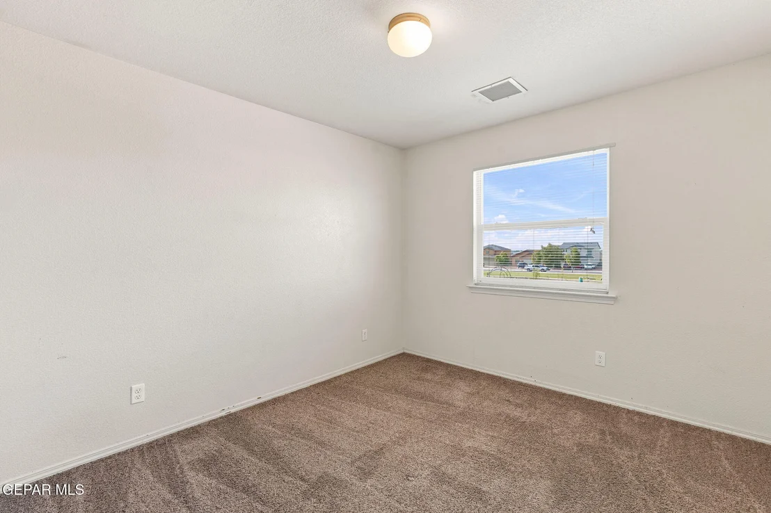 Photo of 14668 OLDENBERG Court