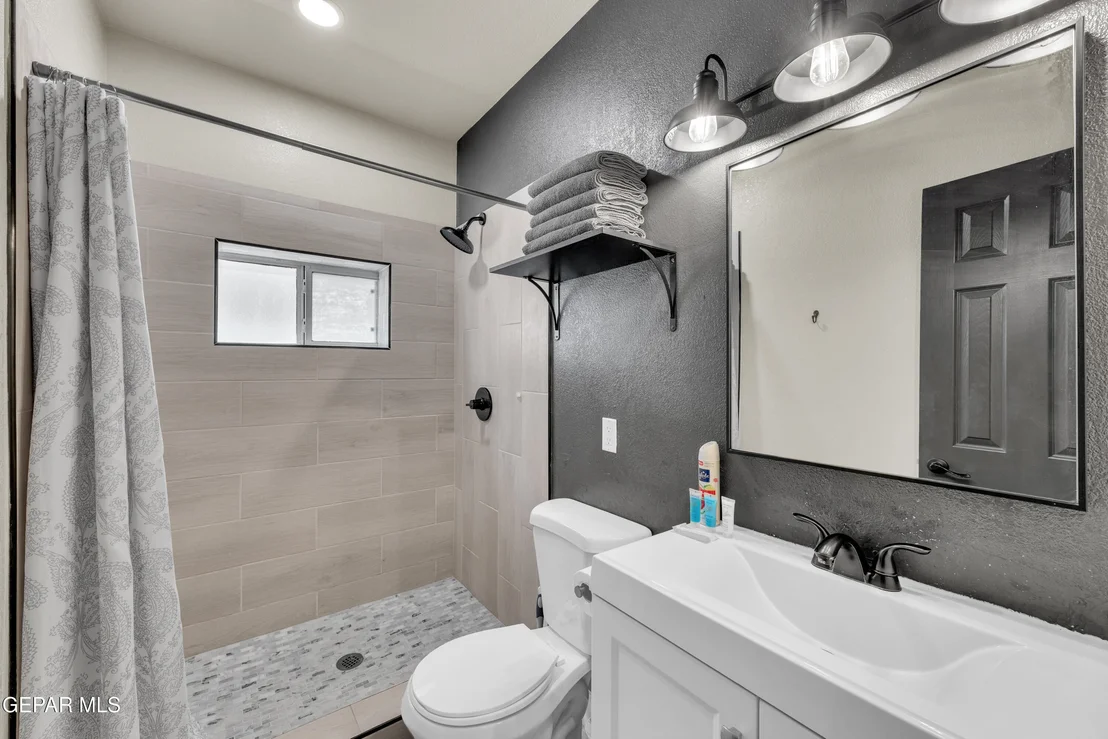Photo of 809 GALLOWAY Drive