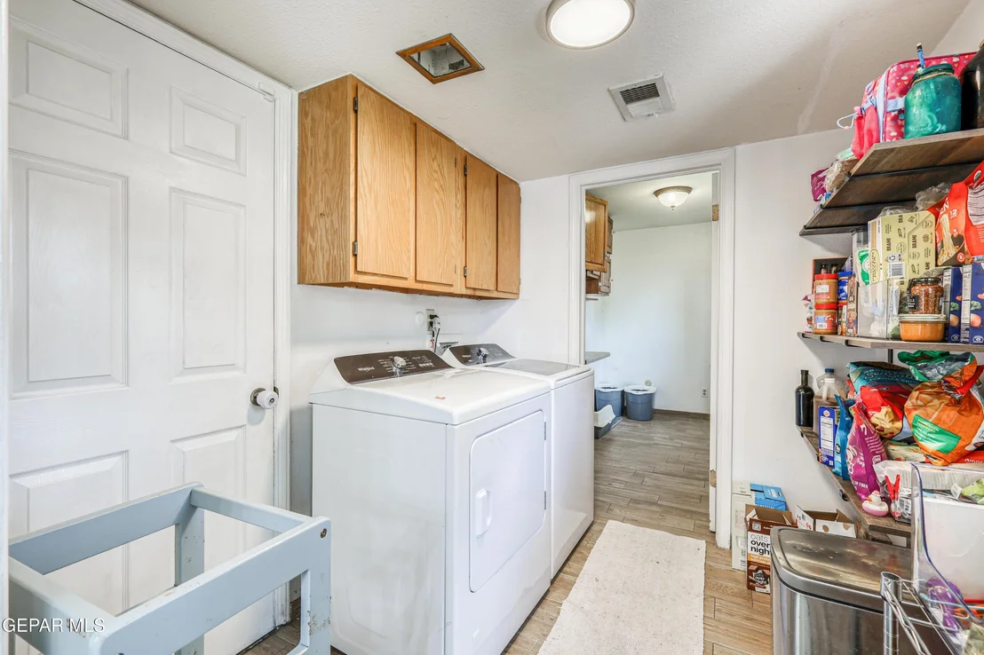 Photo of 708 SOMERSET Drive