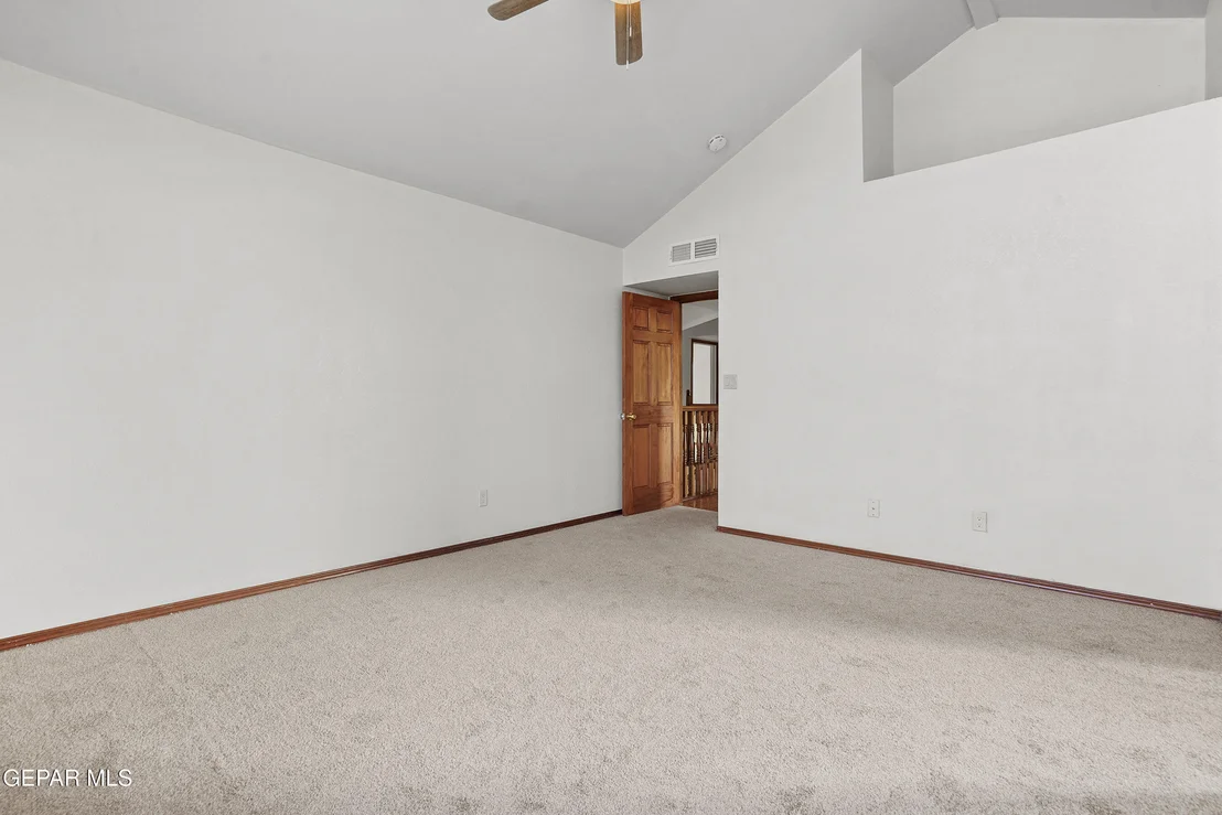 Photo of 3085 KINGS CROWN Place