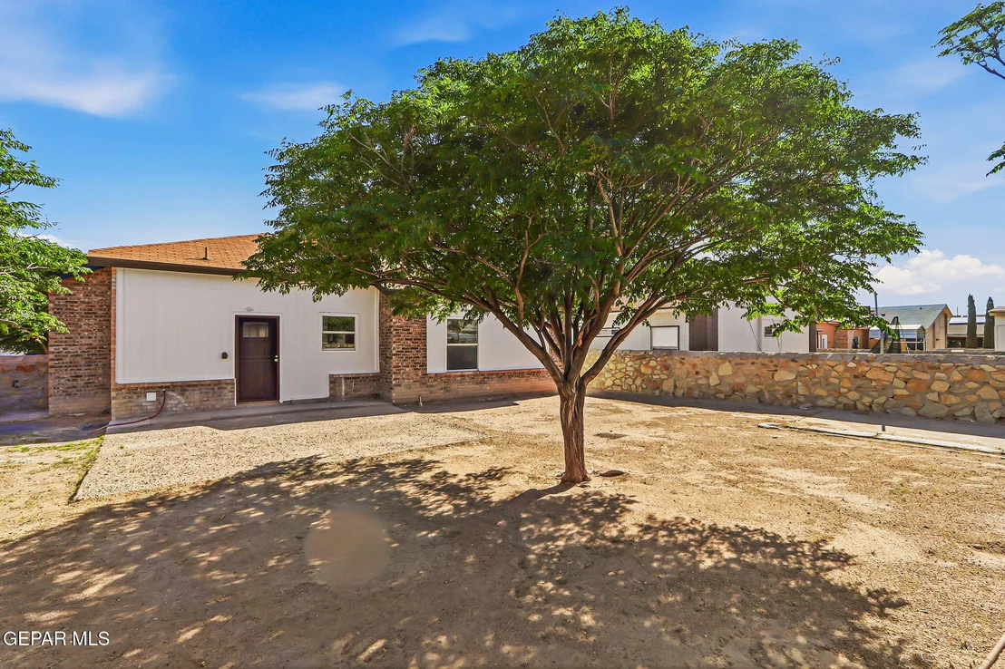 Photo of 14357 Venecia Drive