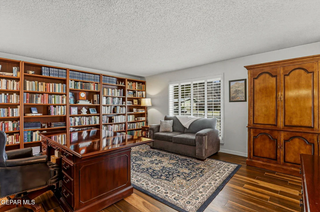 Photo of 301 NORTHWIND Drive