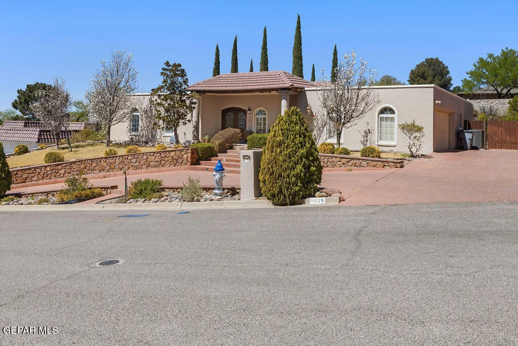Photo of 6025 TORREY PINES Drive