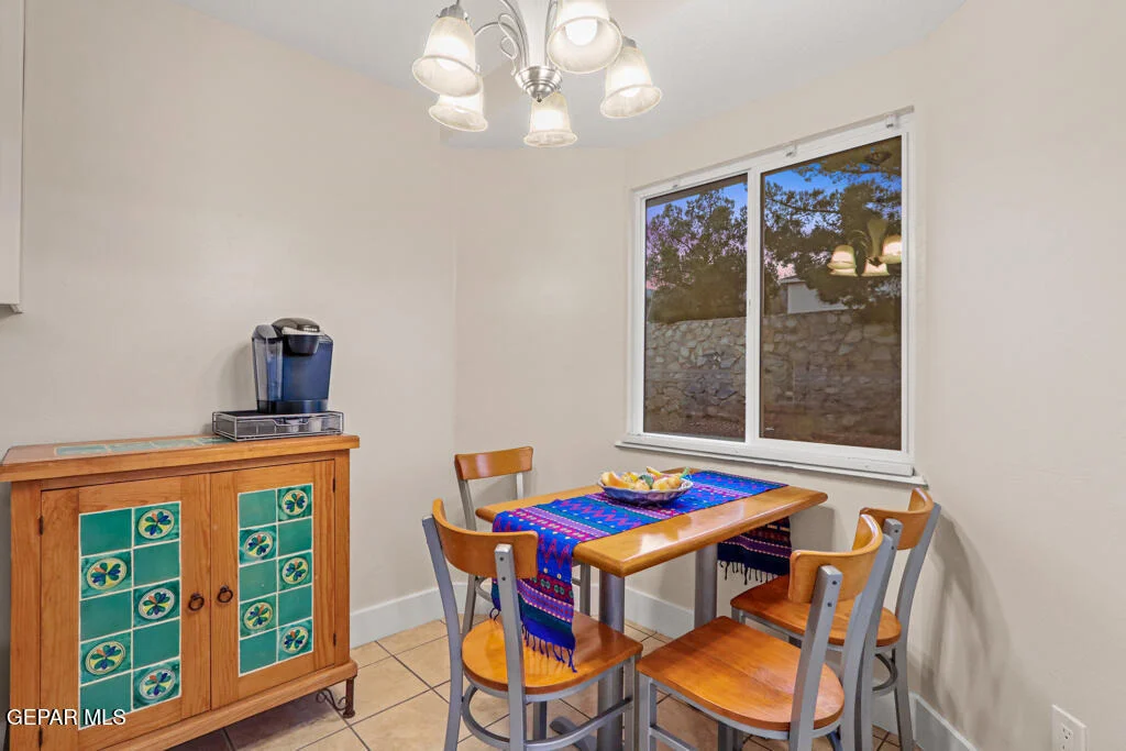 Photo of 10053 Foothill Drive