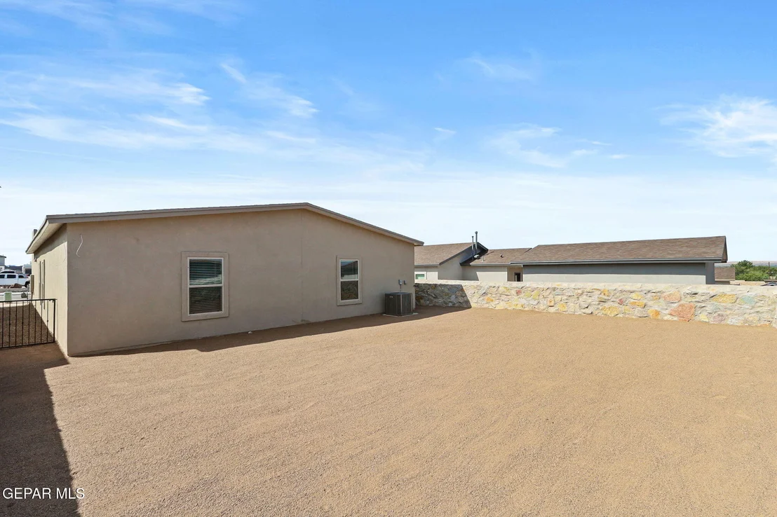 Photo of 542 Spanish Oak Drive