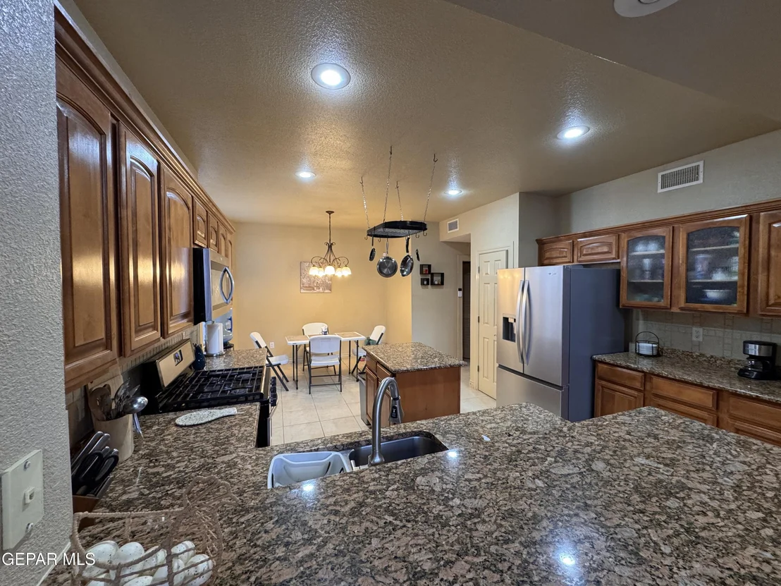 Photo of 6377 FRANKLIN GATE Drive