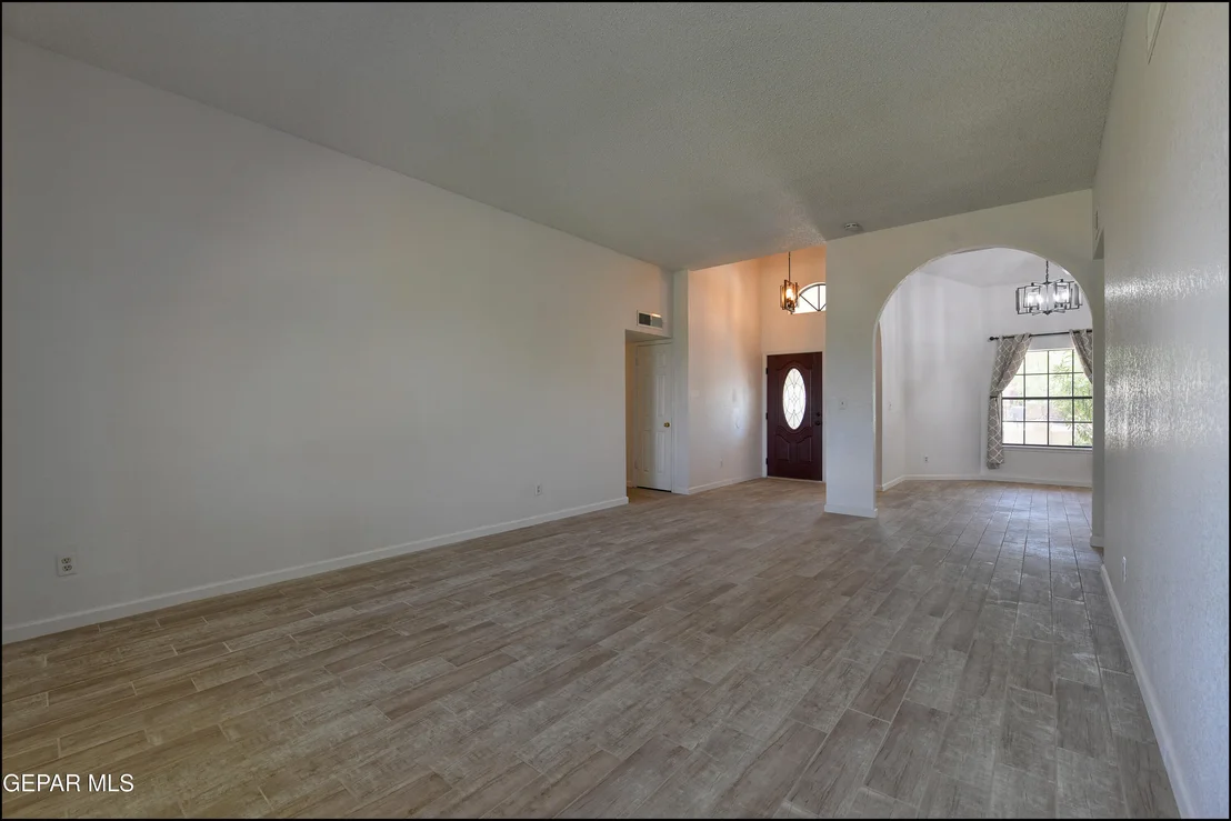 Photo of 829 DULCE TIERRA Drive