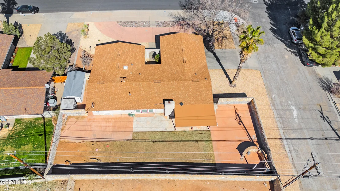 Photo of 700 DE LEON Drive