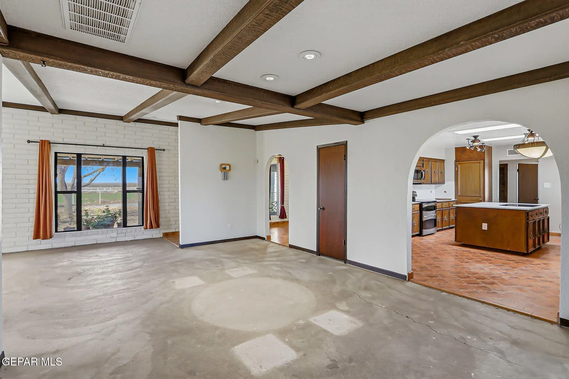Photo of 7770 WESTSIDE Road