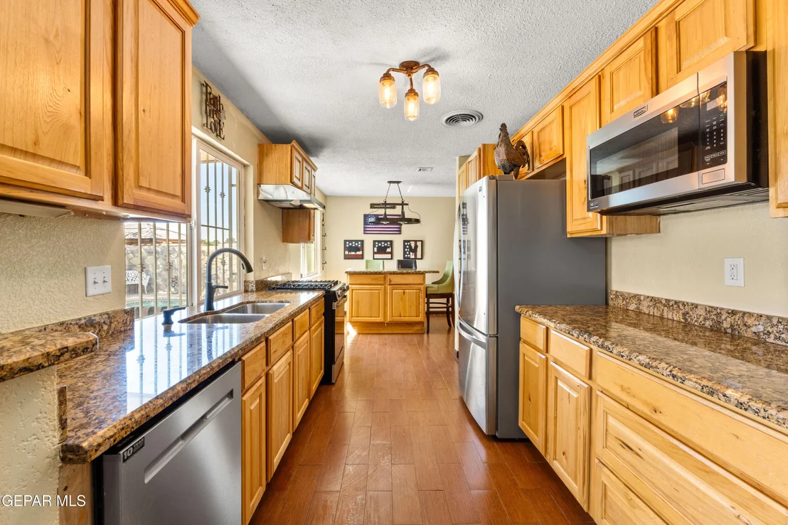 Photo of 10624 CORALSTONE Drive