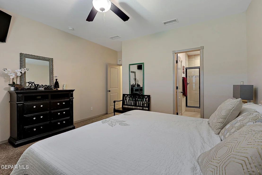 Photo of 13174 Wesleyan