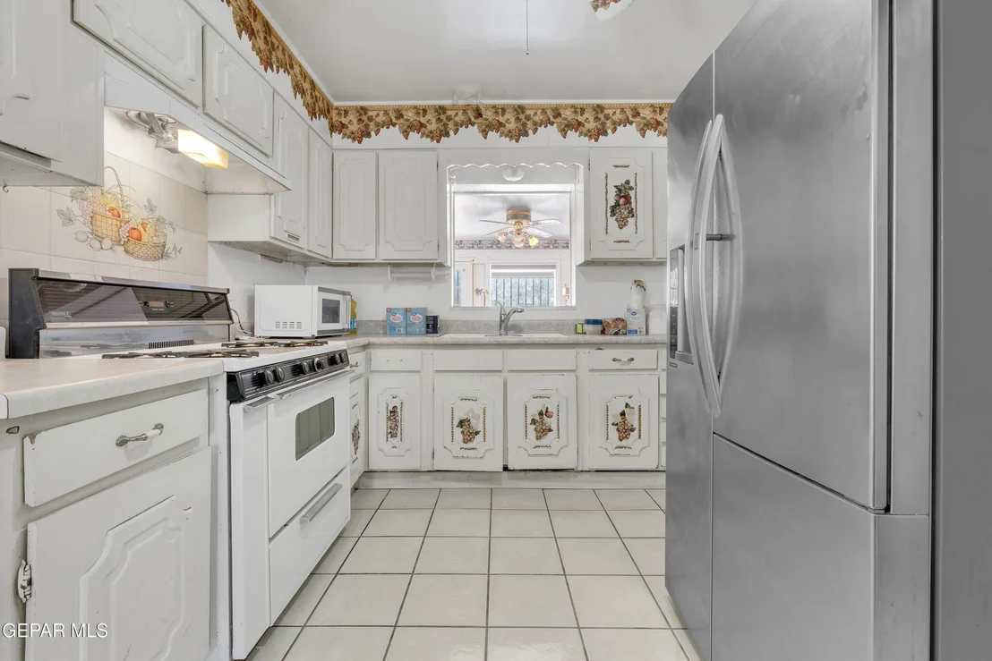 Photo of 5013 Flower Drive