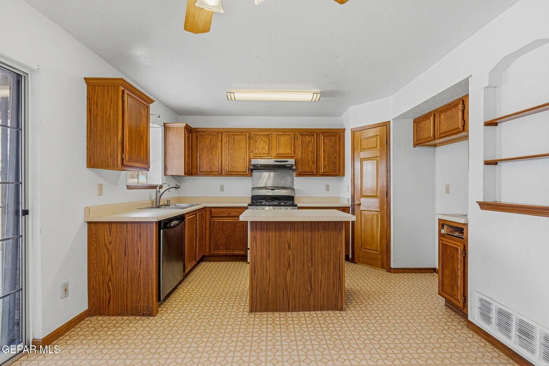 Photo of 2913 STAR LAKE Place