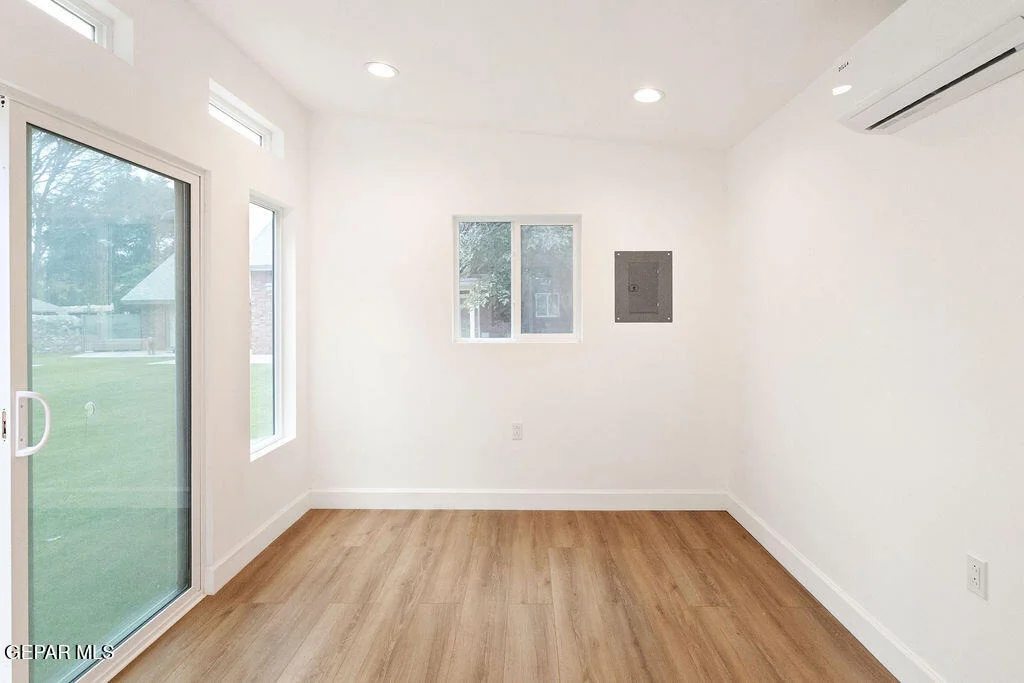 Photo of 5010 COLUMBINE Street