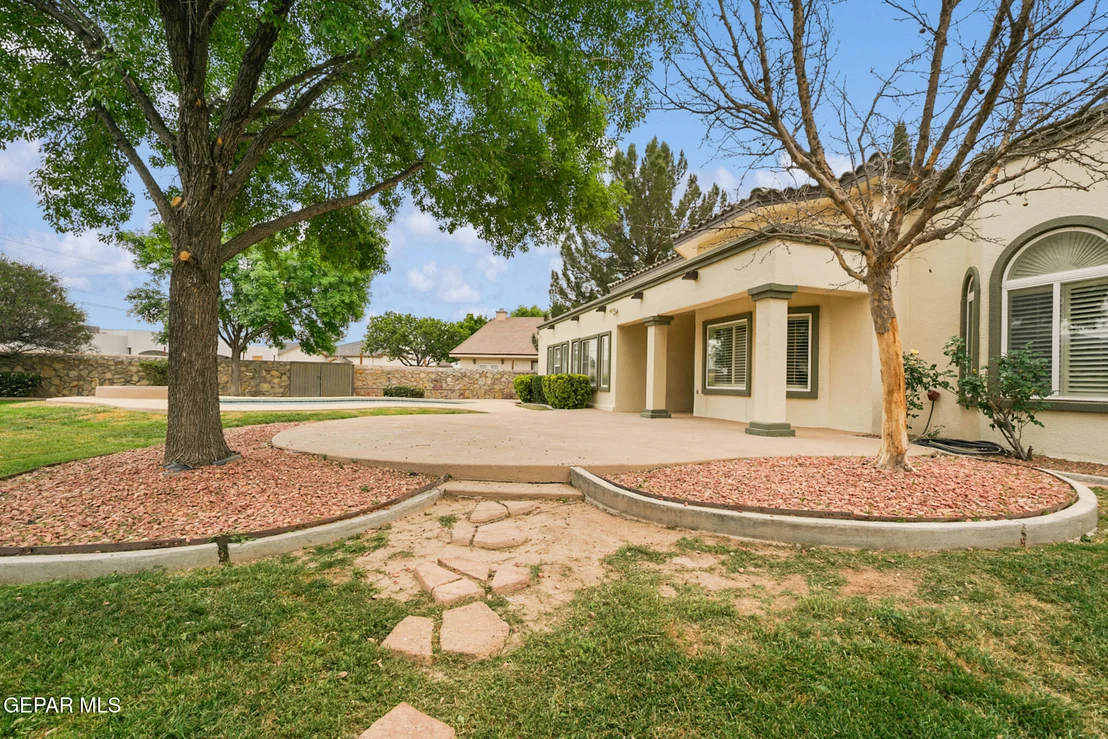 Photo of 651 Simon Court