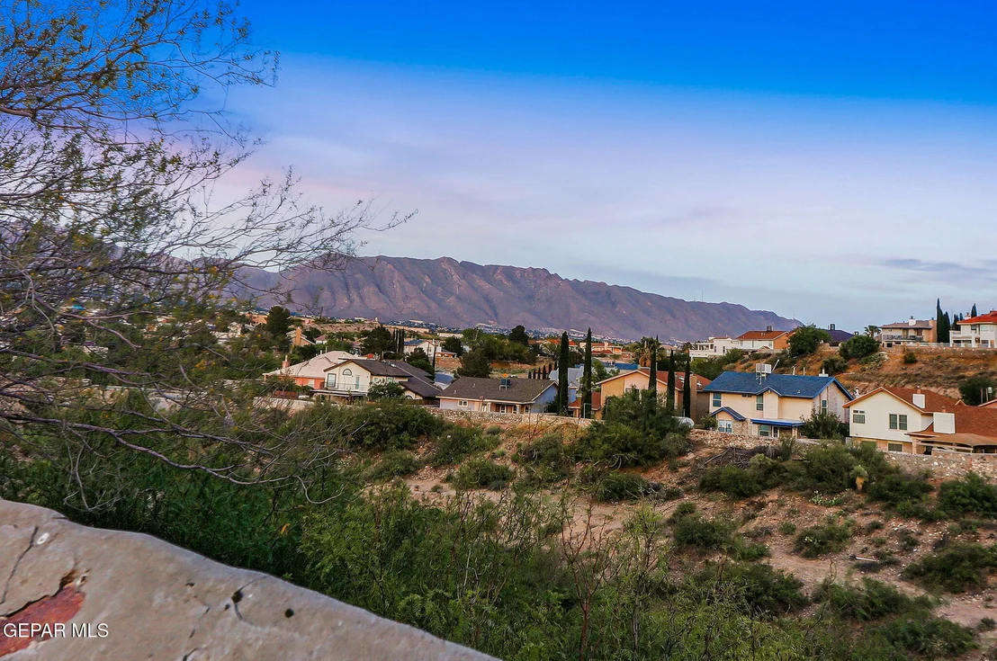 Photo of 7616 DIANJOU Drive