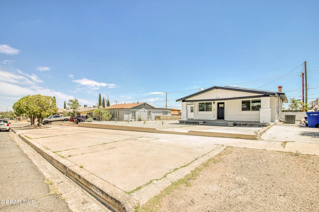 Photo of 3808 Mountain Avenue