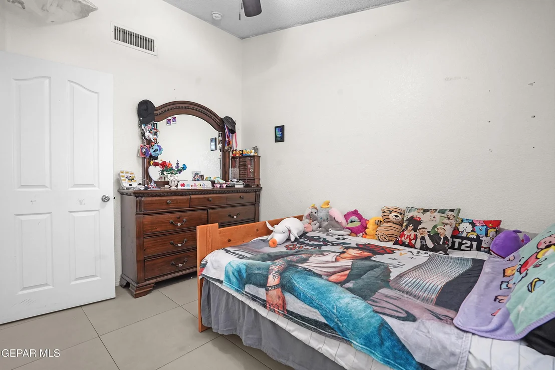 Photo of 492 COLDRIDGE VALLEY Place Place