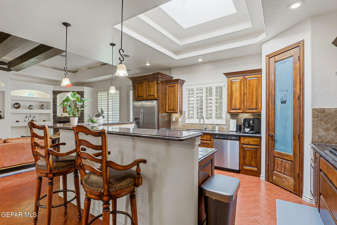 Photo of 6163 FRANKLIN DOVE Avenue