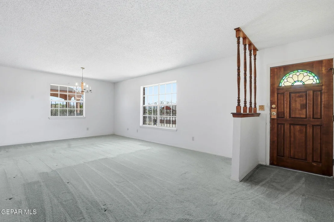 Photo of 8025 GILBERT Drive