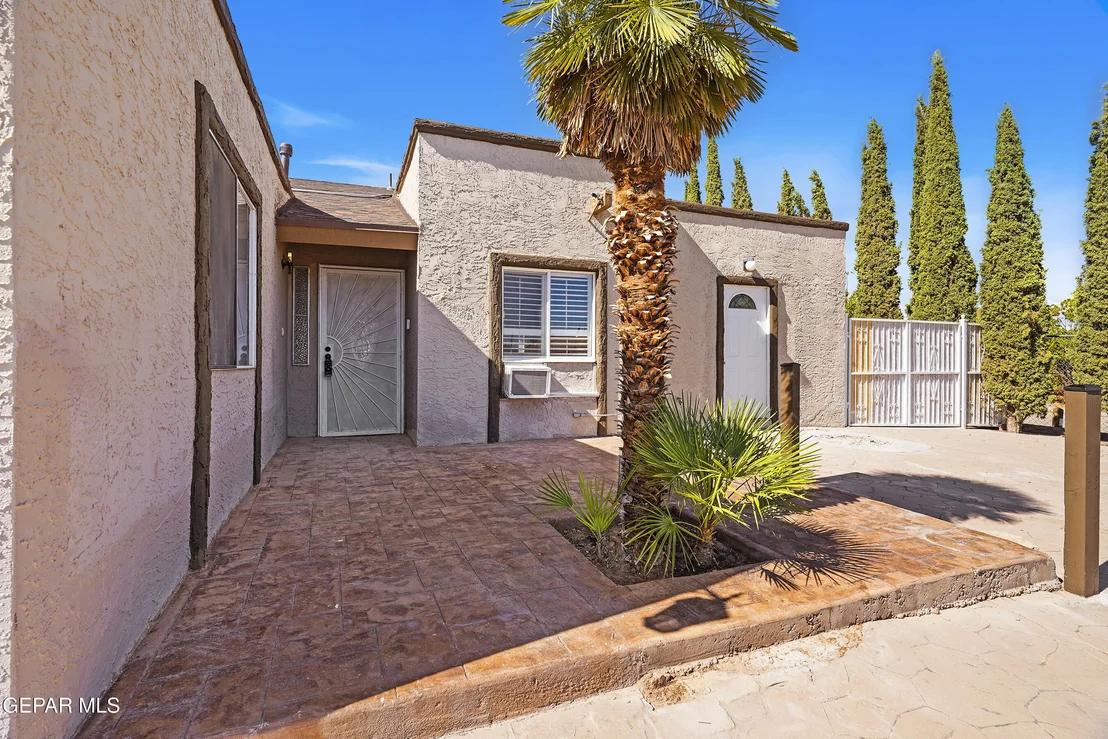Photo of 4721 MAUREEN Circle