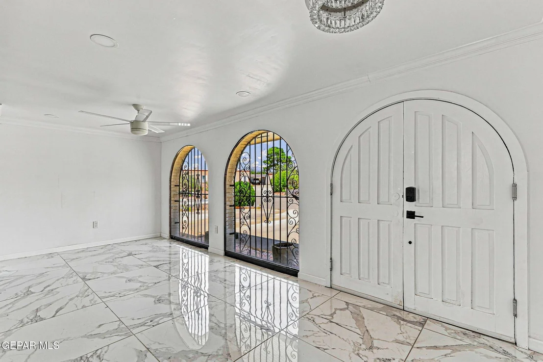 Photo of 259 Crown Point Drive
