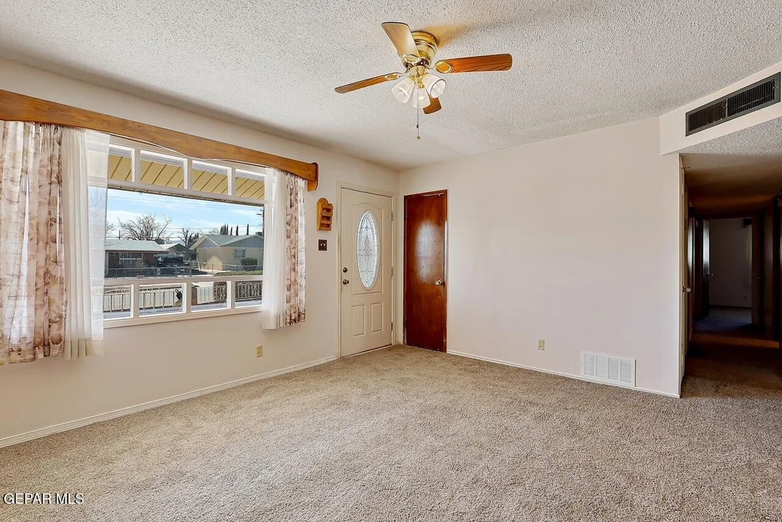 Photo of 5013 Debeers Drive