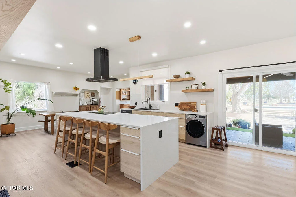 Photo of 300 ROSEMONT Drive