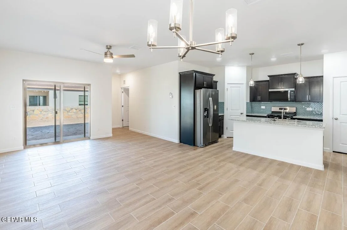 Photo of 913 GULF STREAMS Avenue