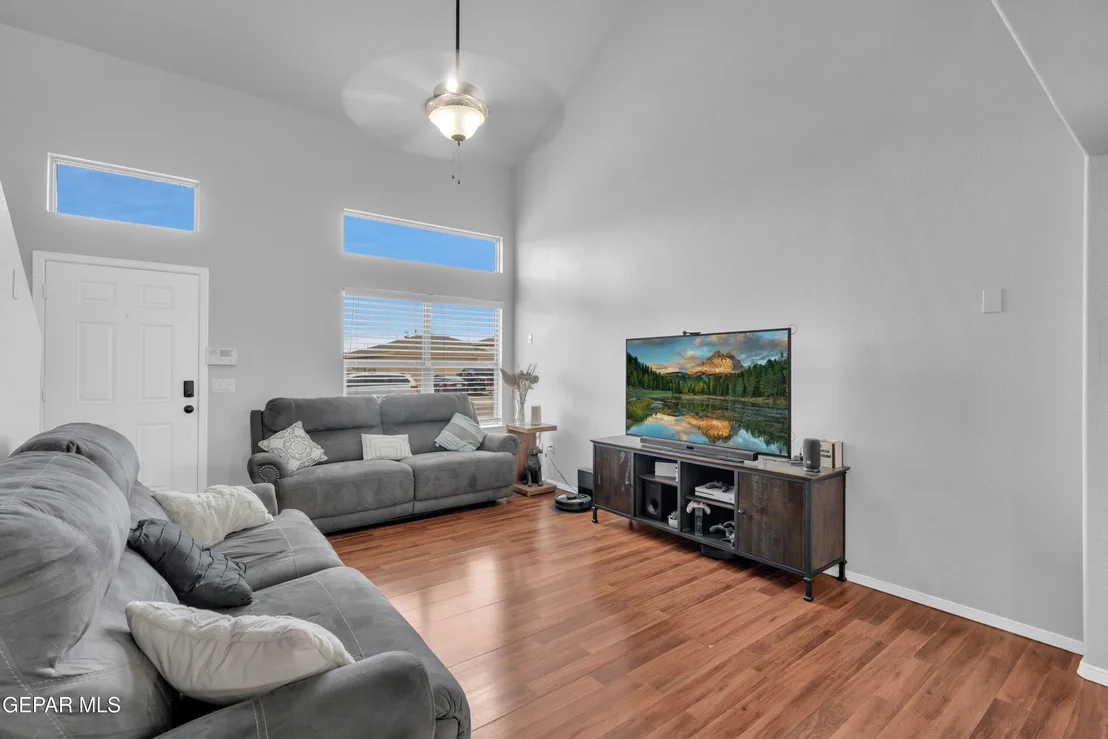 Photo of 5816 REDSTONE RIM Drive