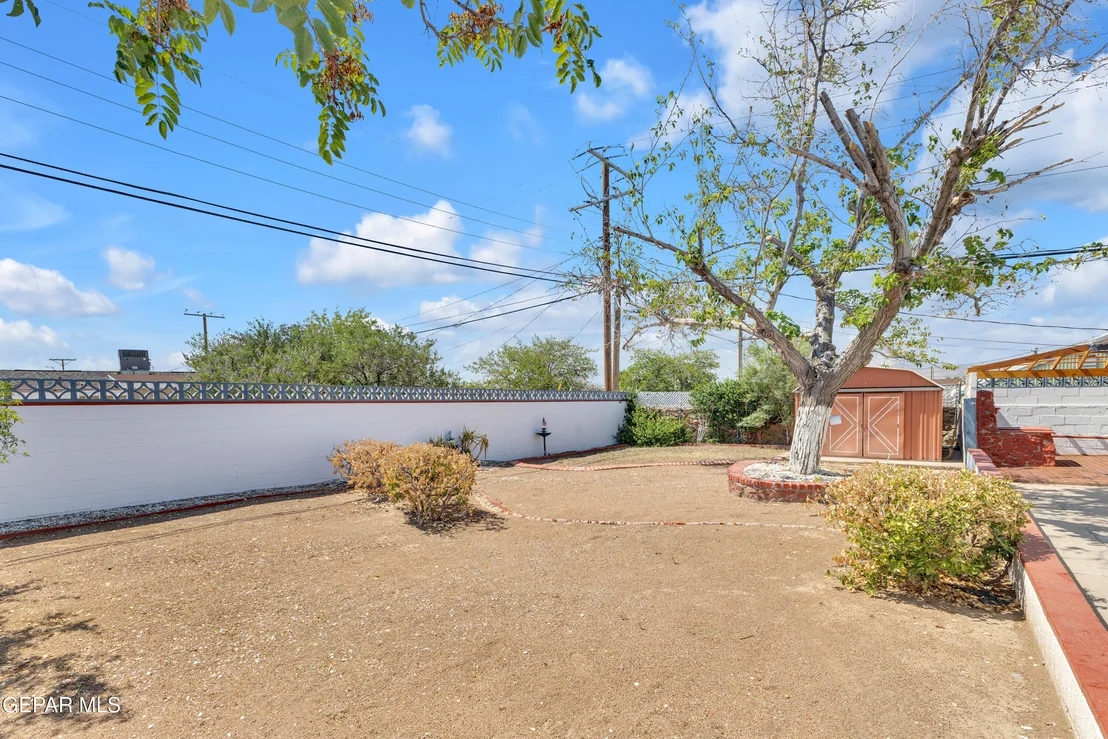 Photo of 1304 WAINWRIGHT Drive