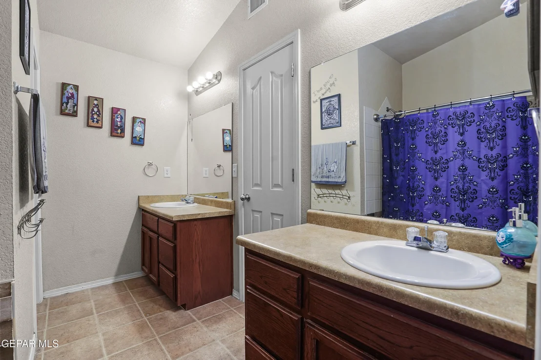 Photo of 492 COLDRIDGE VALLEY Place Place