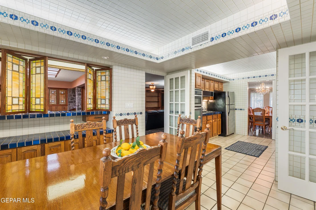 Photo of 6233 Meteor Way