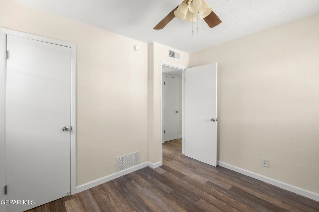 Photo of 5105 DEBEERS Drive