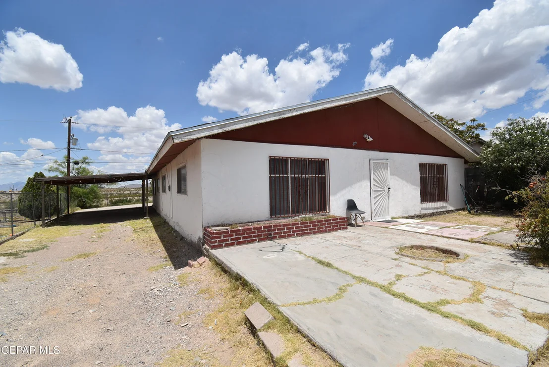 Photo of 809 COACH Road