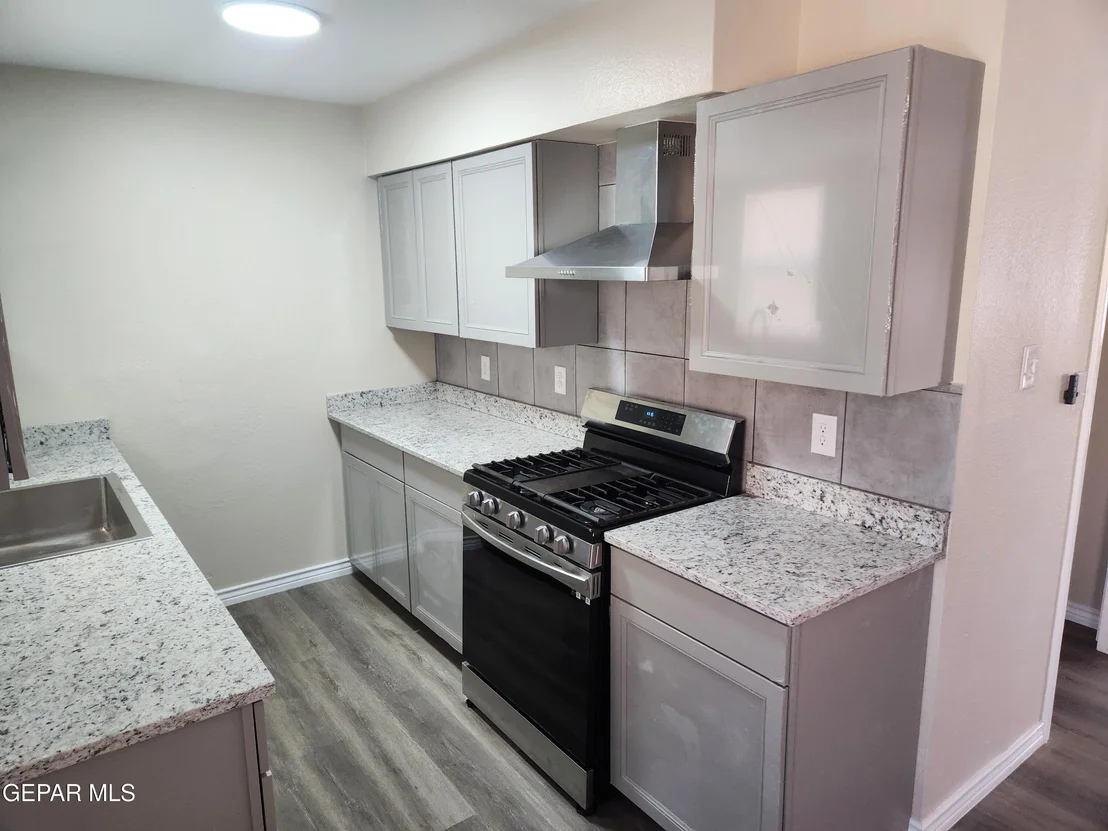 Photo of 901 CARLOTTA Drive