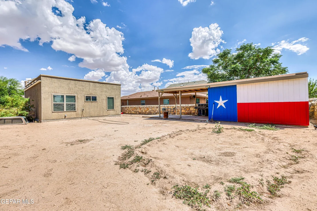 Photo of 13502 RED RIVER Road