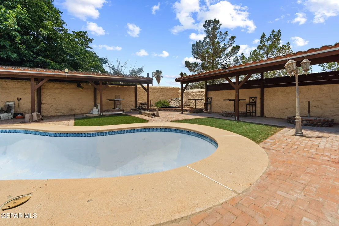 Photo of 2214 MERMAID Drive