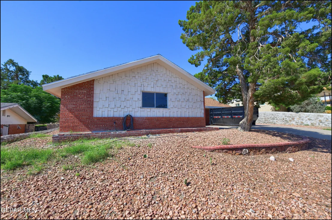 Photo of 3312 DIAMOND Drive