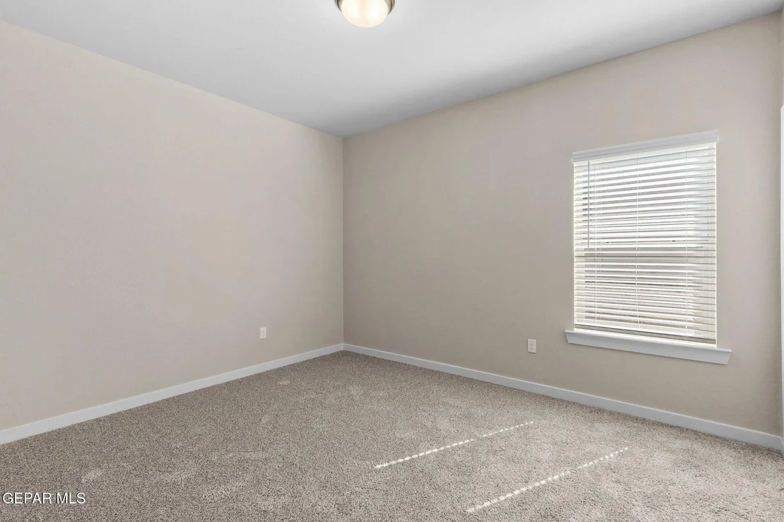 Photo of 542 Spanish Oak Drive