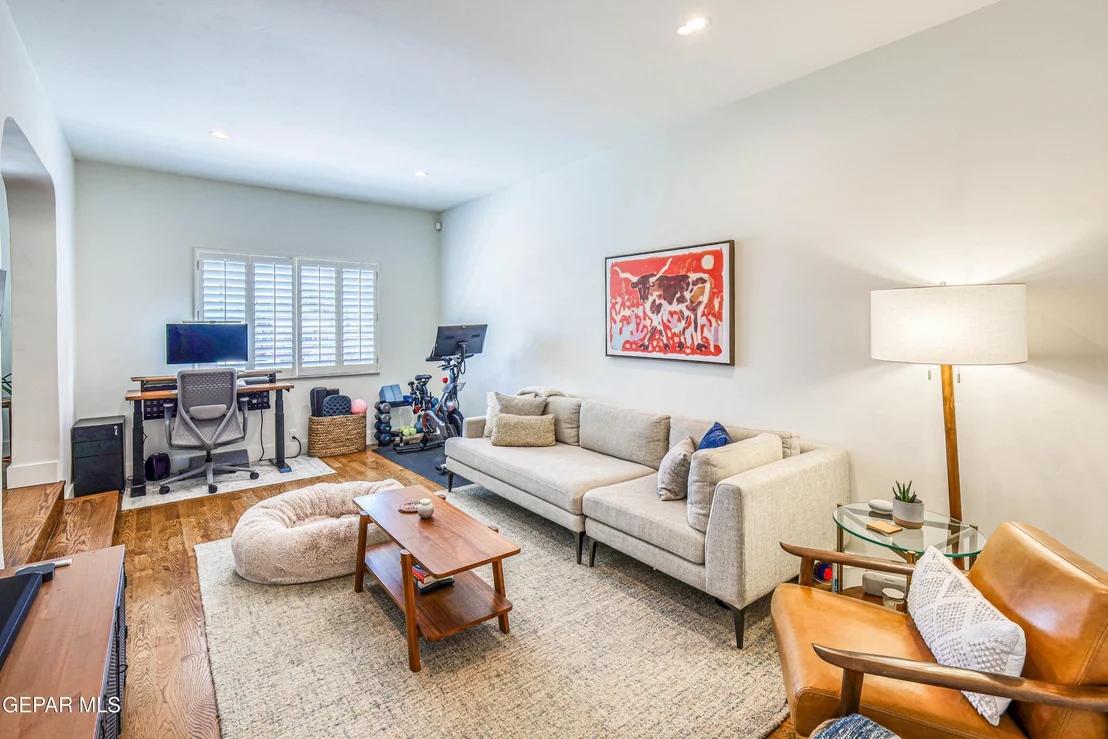 Photo of 2304 FLORENCE