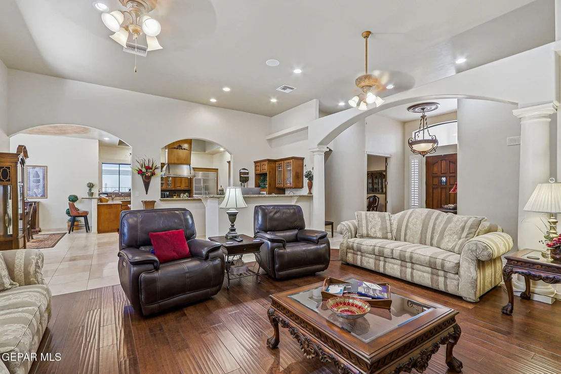 Photo of 6340 FRANKLIN RED Drive