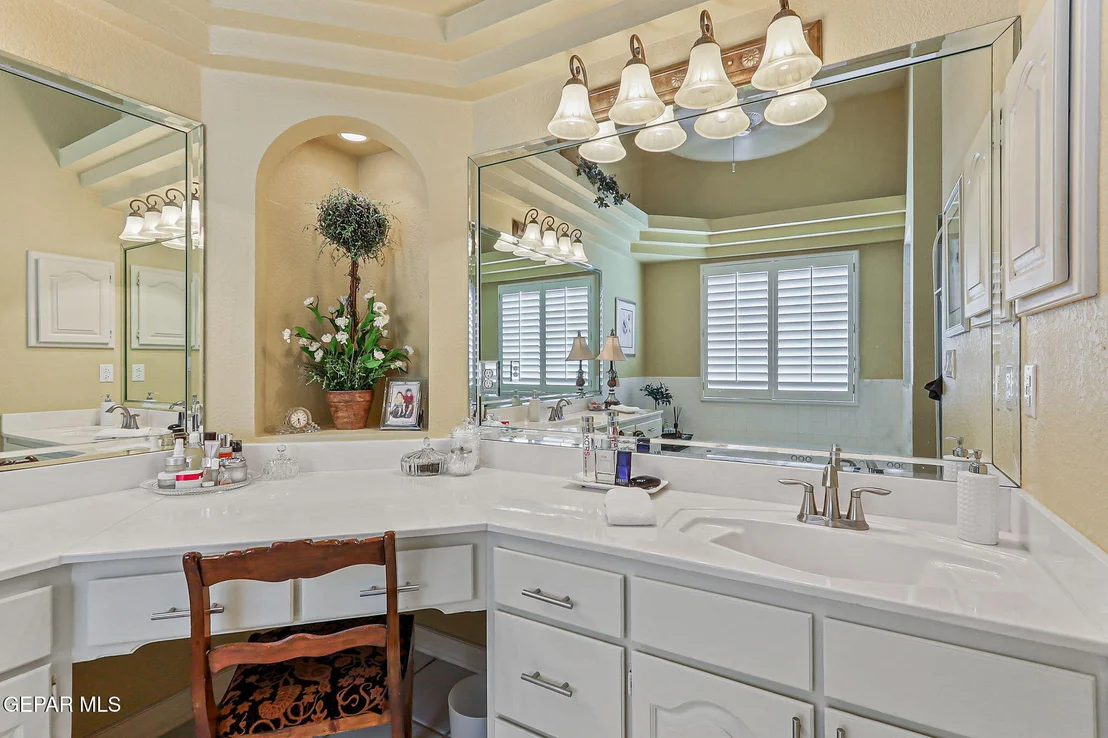 Photo of 4652 GLOBE WILLOW Drive