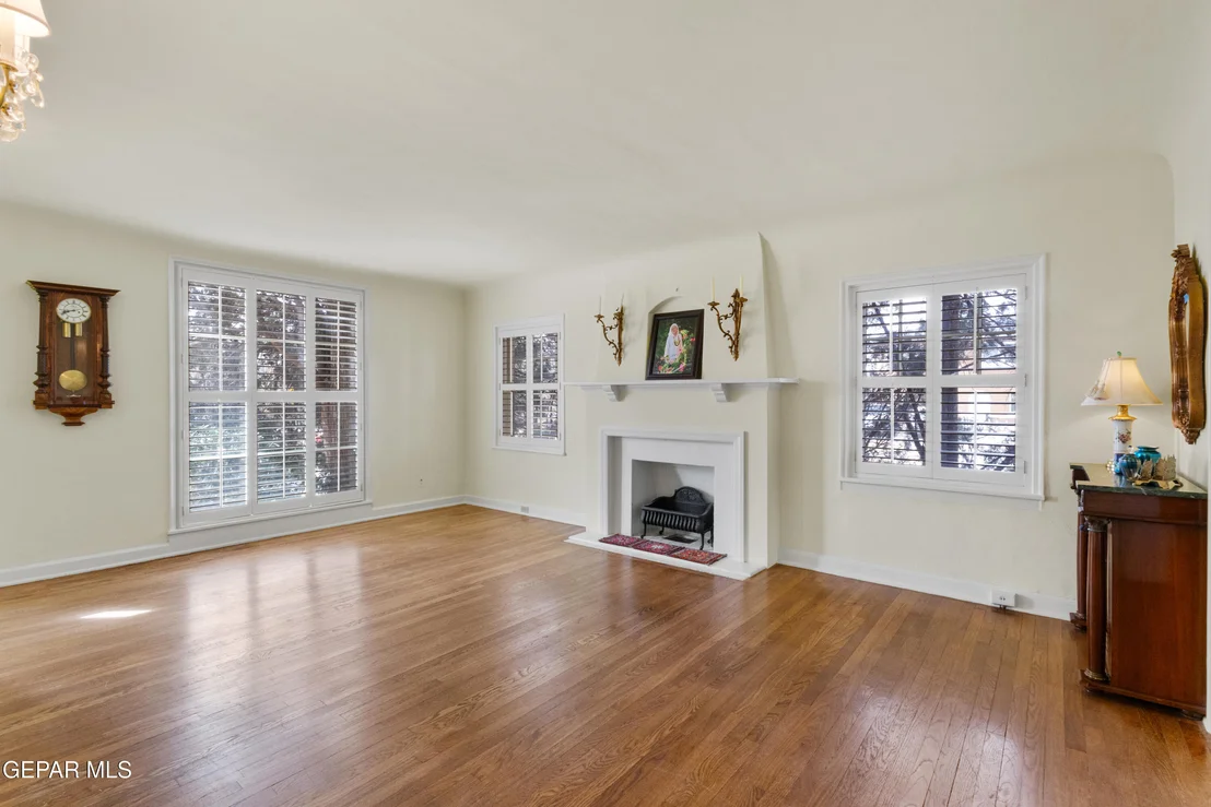 Photo of 900 CINCINNATI Avenue