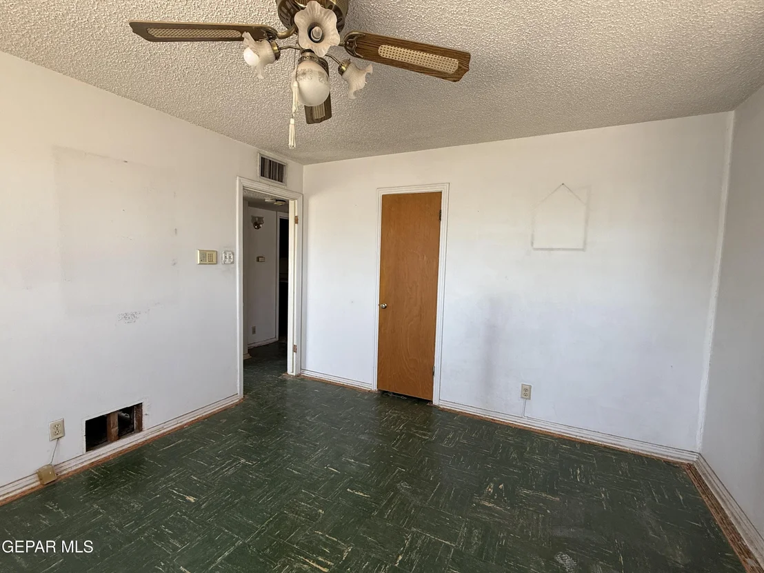 Photo of 5609 VENEZUELA Road