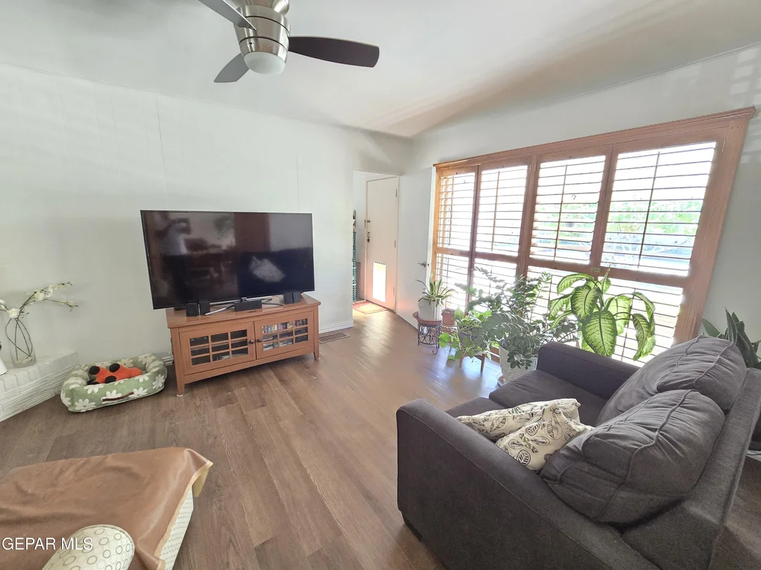 Photo of 4200 BUCKINGHAM Drive