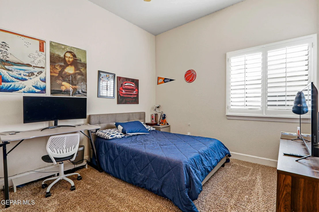 Photo of 5833 SPANISH Place