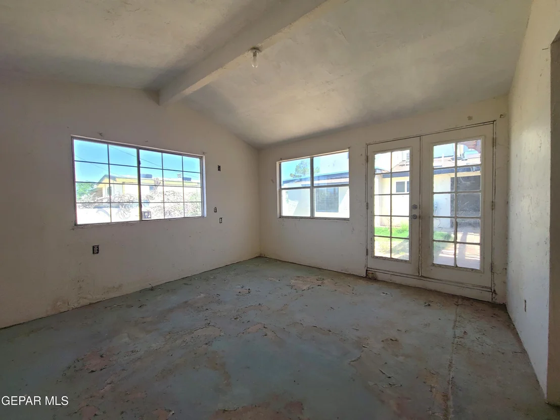 Photo of 1714 BANKER Road