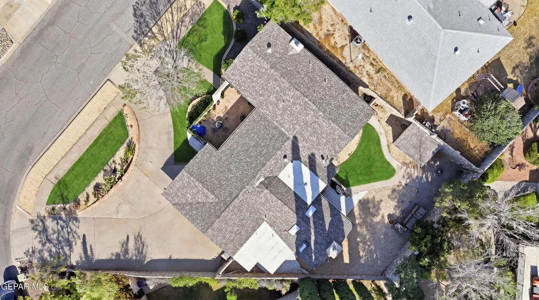 Photo of 6416 LOS ROBLES Drive